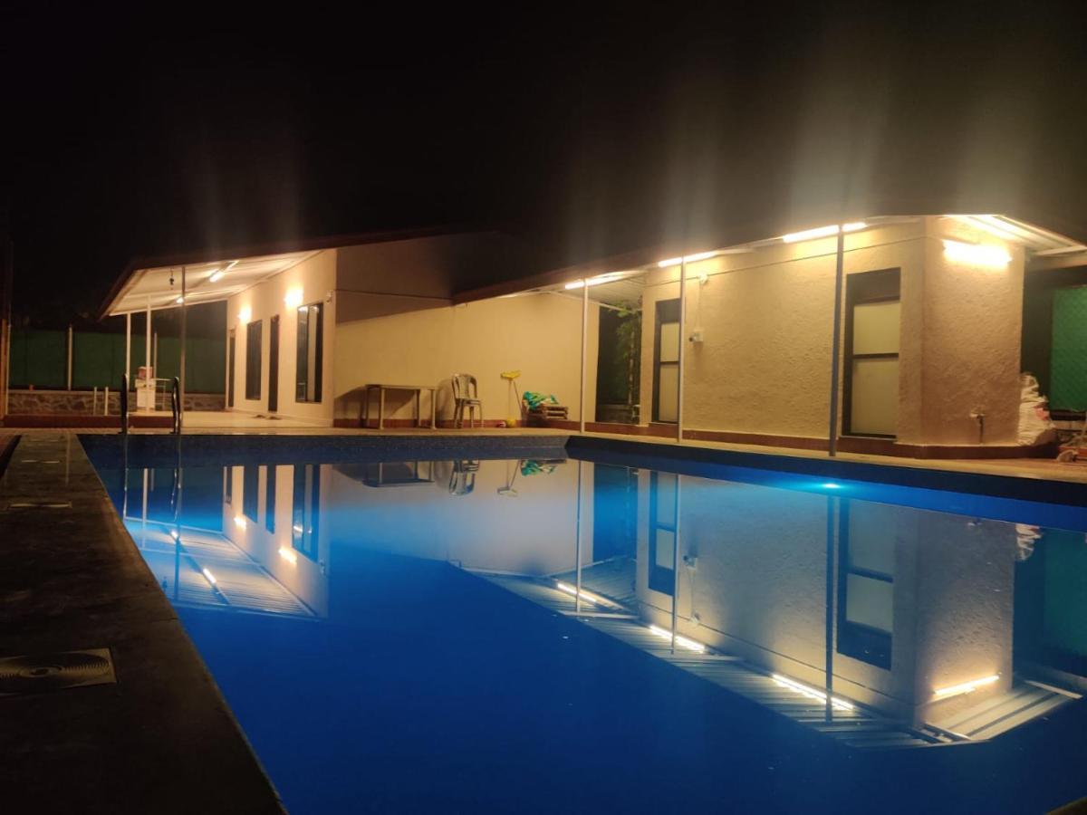 Twinkle Villa 4Bhk Карджат Экстерьер фото